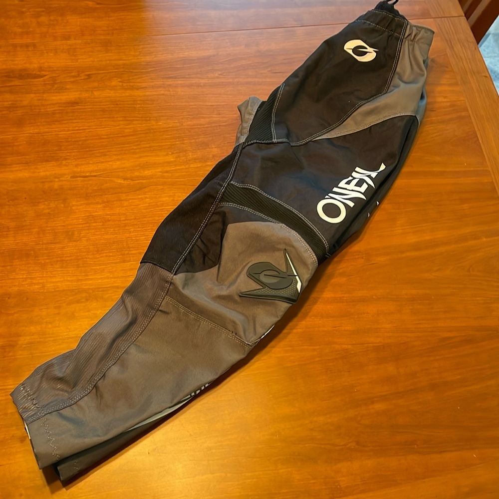 O'NEAL RACING ELEMENT RACEWEAR YOUTH PANTS size 28 black, gray white